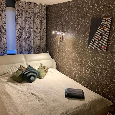 Riia 10, 2-Bedroom Apartment - 2 Big Beds 1 Extra Bed-Parking Free タルトゥ エクステリア 写真
