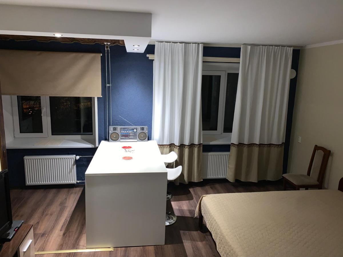Riia 10, 2-Bedroom Apartment - 2 Big Beds 1 Extra Bed-Parking Free タルトゥ エクステリア 写真