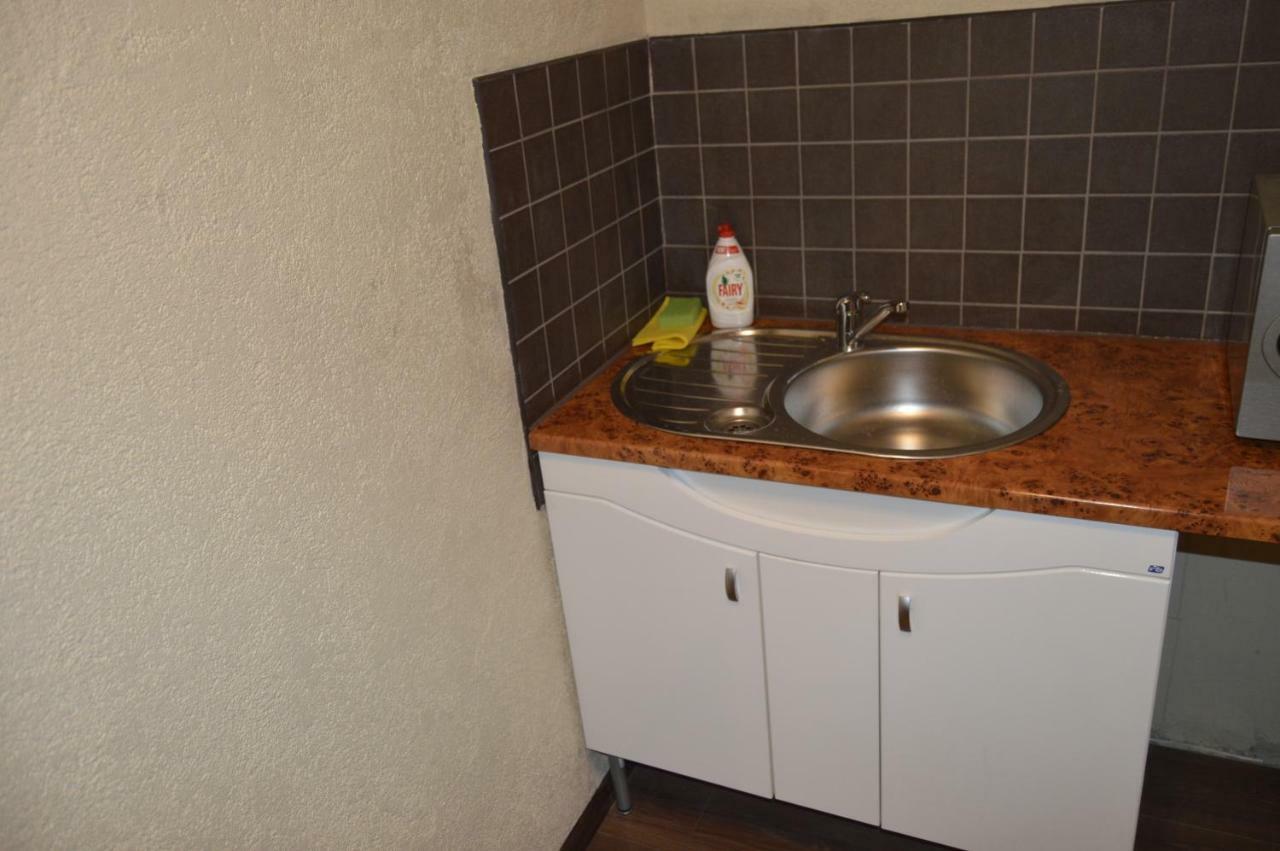 Riia 10, 2-Bedroom Apartment - 2 Big Beds 1 Extra Bed-Parking Free タルトゥ エクステリア 写真