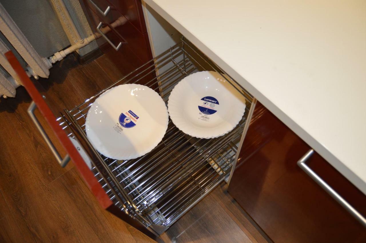 Riia 10, 2-Bedroom Apartment - 2 Big Beds 1 Extra Bed-Parking Free タルトゥ エクステリア 写真